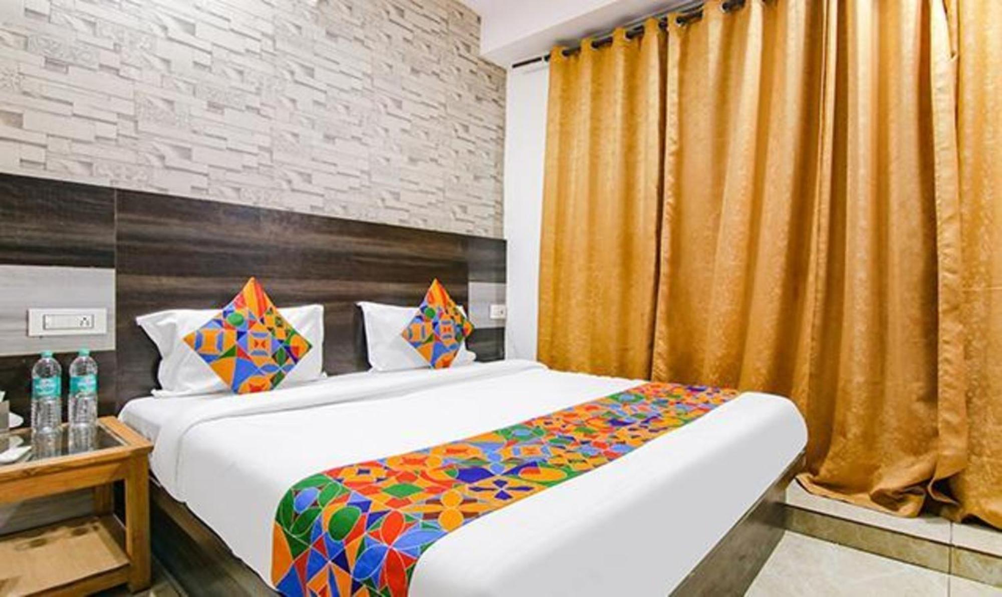 Fabhotel Welcome Residency Zirakpur 외부 사진